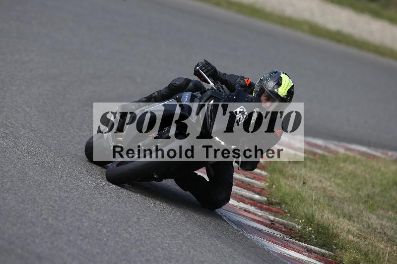 /Archiv-2023/47 24.07.2023 Track Day Motos Dario - Moto Club Anneau du Rhin/33